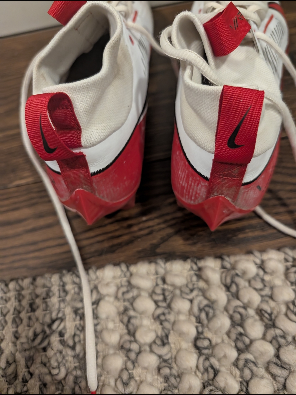 Nike Football Cleats - Picture 2 of 4